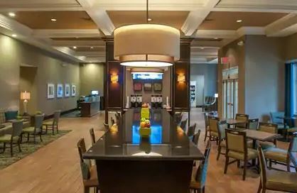 Hotel Hampton & New Orleans/elmwood 3*